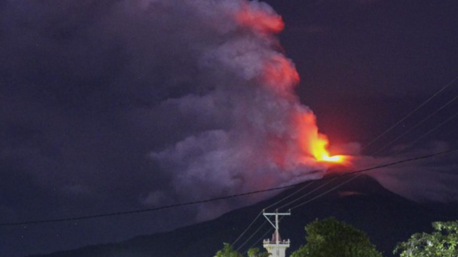 Letusan Gunung Lewotobi Laki-Laki Sebabkan Korban Jiwa