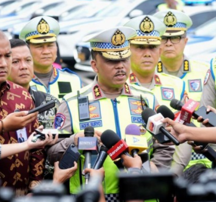 Kakorlantas Polri Kirim Tim untuk Permudah Layanan Kendaraan Korban Bencana di Aceh dan Sumatera