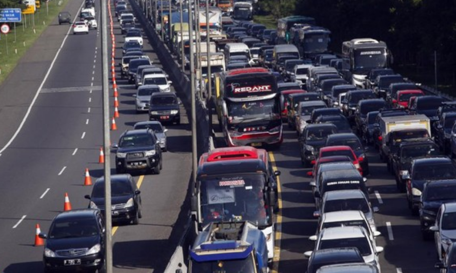 Korlantas Polri Gelar Operasi Lilin 2025 2026 untuk Amankan Arus Mudik Natal dan Tahun Baru