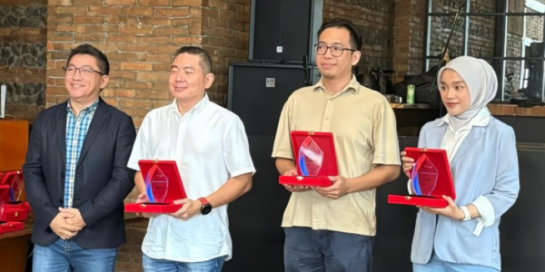 PT Qudo Buana Nawakara Raih Reward di Partner Gathering PT Parastar Echorindo