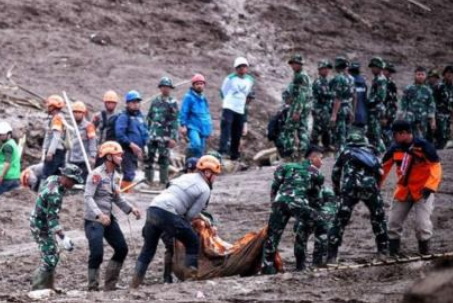 23 Prajurit Marinir TNI AL Jadi Korban Longsor Saat Latihan Pra-Tugas di Jawa Barat