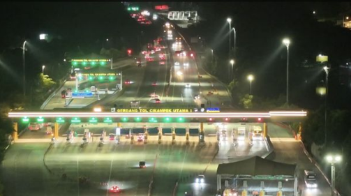 ETLE Drone Presisi Pantau Arus Mudik di Tol Cikampek, Lalu Lintas Ramai Lancar