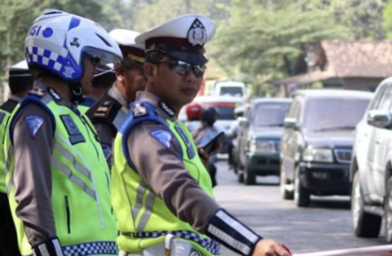 Pahlawan di Persimpangan, Peran Polantas di Balik Kelancaran Mudik 2026