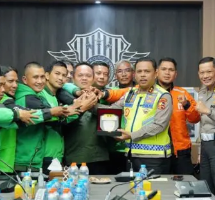 Perjalanan Dua Hari Ojol Jambi ke Jakarta Berbuah Audiensi Hangat Bersama Kakorlantas Polri