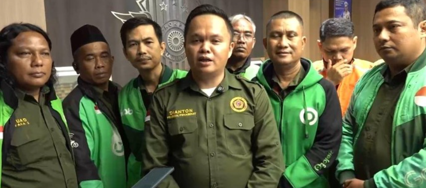 kemitraan ojol dan kepolisian untuk keselamatan jalan raya