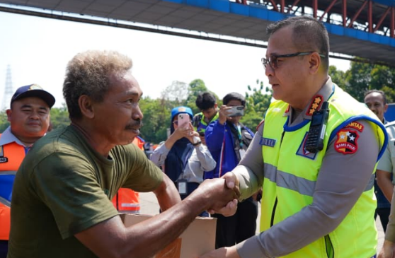 Gakkum Humanis Korlantas Polri Bangun Kesadaran Sopir Truk Menuju Zero ODOL