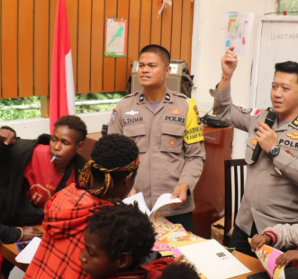 Tembagapura Perkuat Kepercayaan Warga Lewat Bakti Sosial Hari Bhayangkara, Pendidikan Anak Jadi Jembatan Kebersamaan