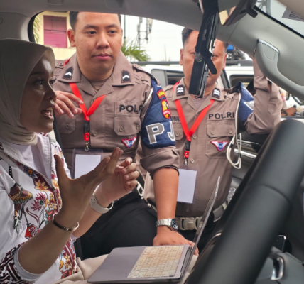 Peserta Latnis Korlantas Polri Antusias Jajal SILANCAR di Kendaraan Patroli Modern