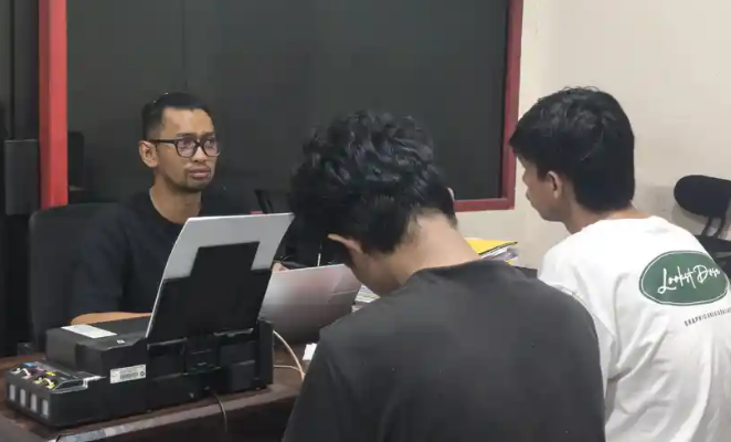 Tim URC Bareskrim Polresta Gowa Telusuri Transaksi Sabu di Instagram hingga Dua Kakak Beradik Diamankan #ReserseBekerja